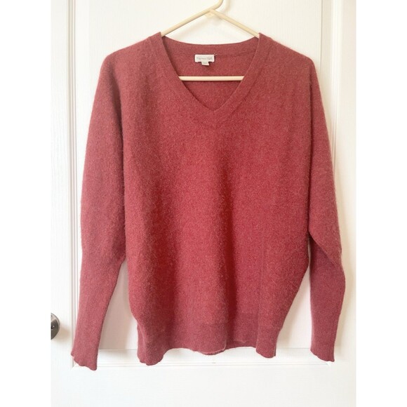 Garnett Hill Women’s Cashmere Sweater Essential V Neck Pullover Size Medium - Picture 2 of 12